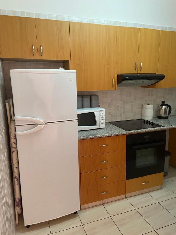 1 Bedroom Garden Flat, Sleeps 4 Paphos Extérieur photo